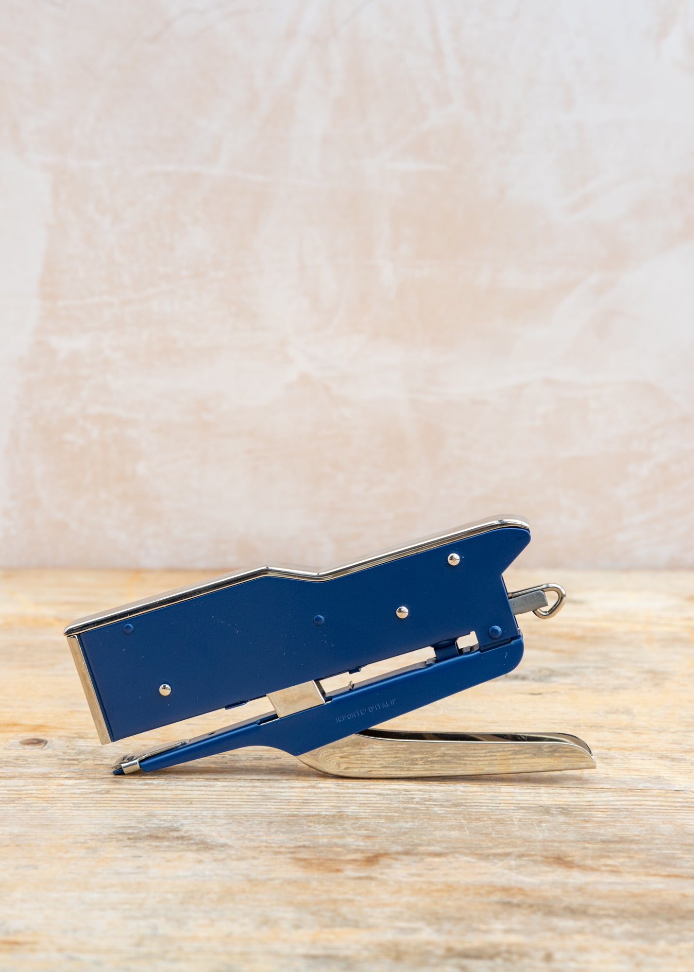 Plier Stapler 548 in Blue
