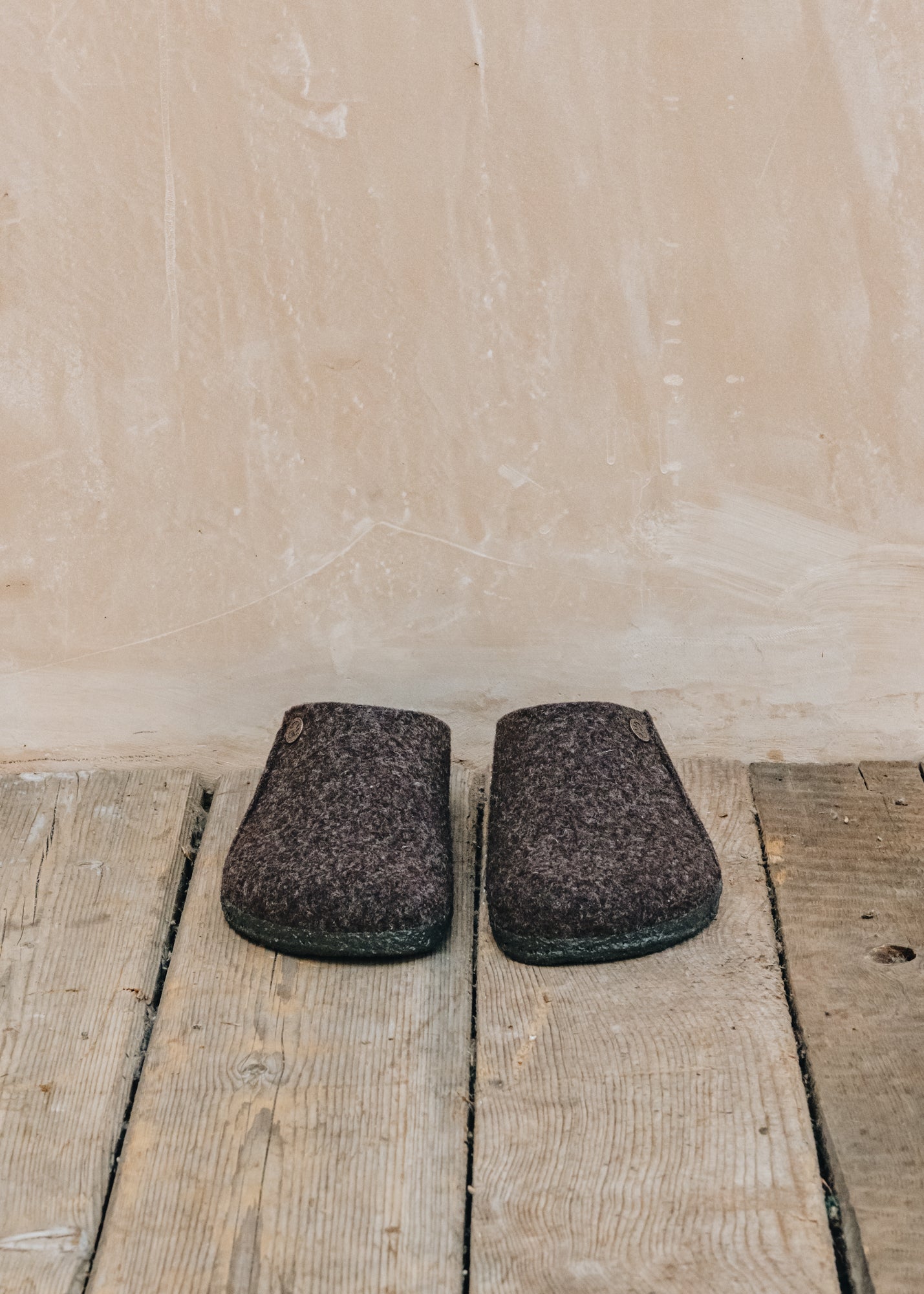 Birkenstock Women's Birkenstock Zermatt Shearling Slippers in Felt Mocha