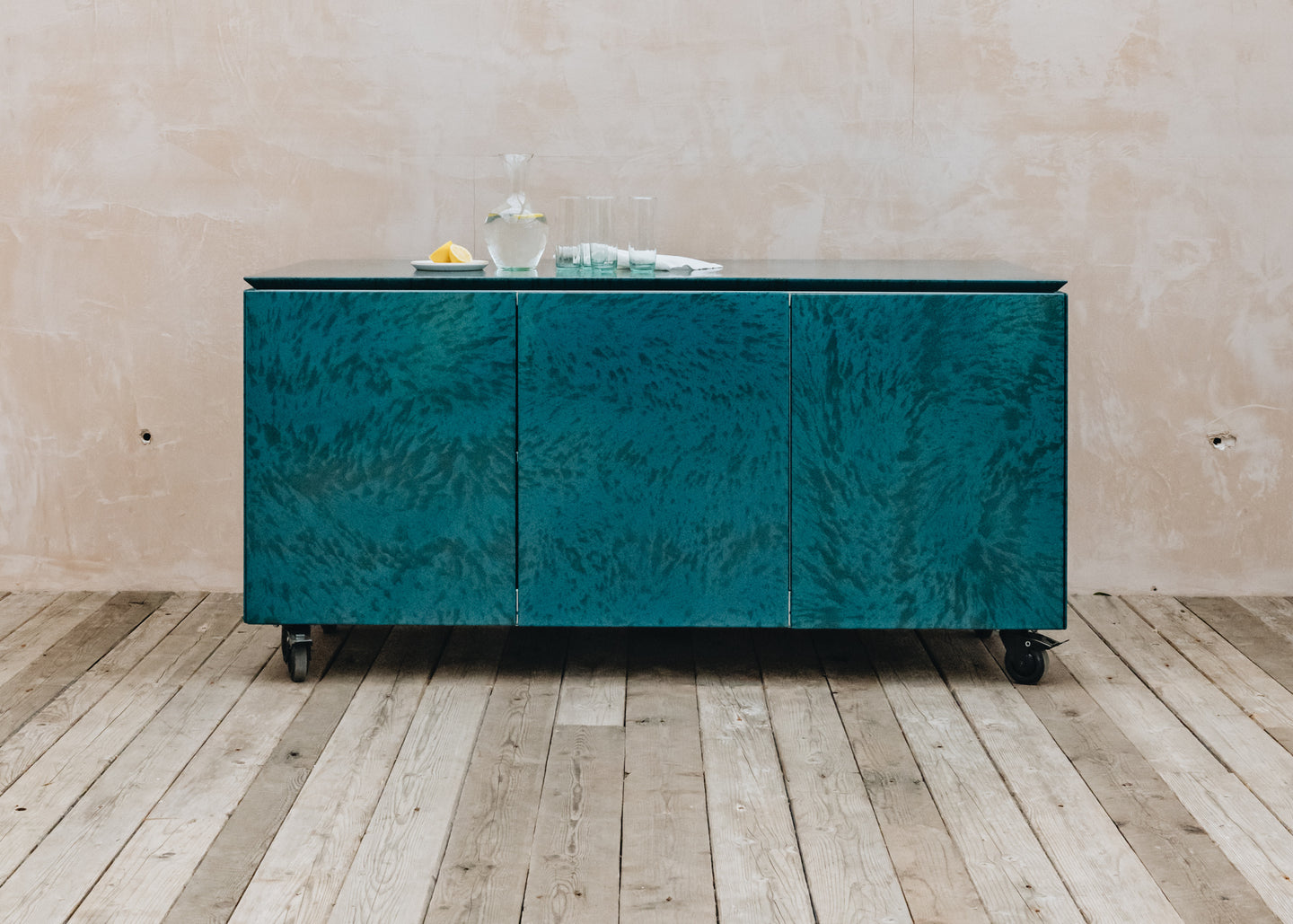 Vlaze Outdoor Adapt Kitchen Island on Castors