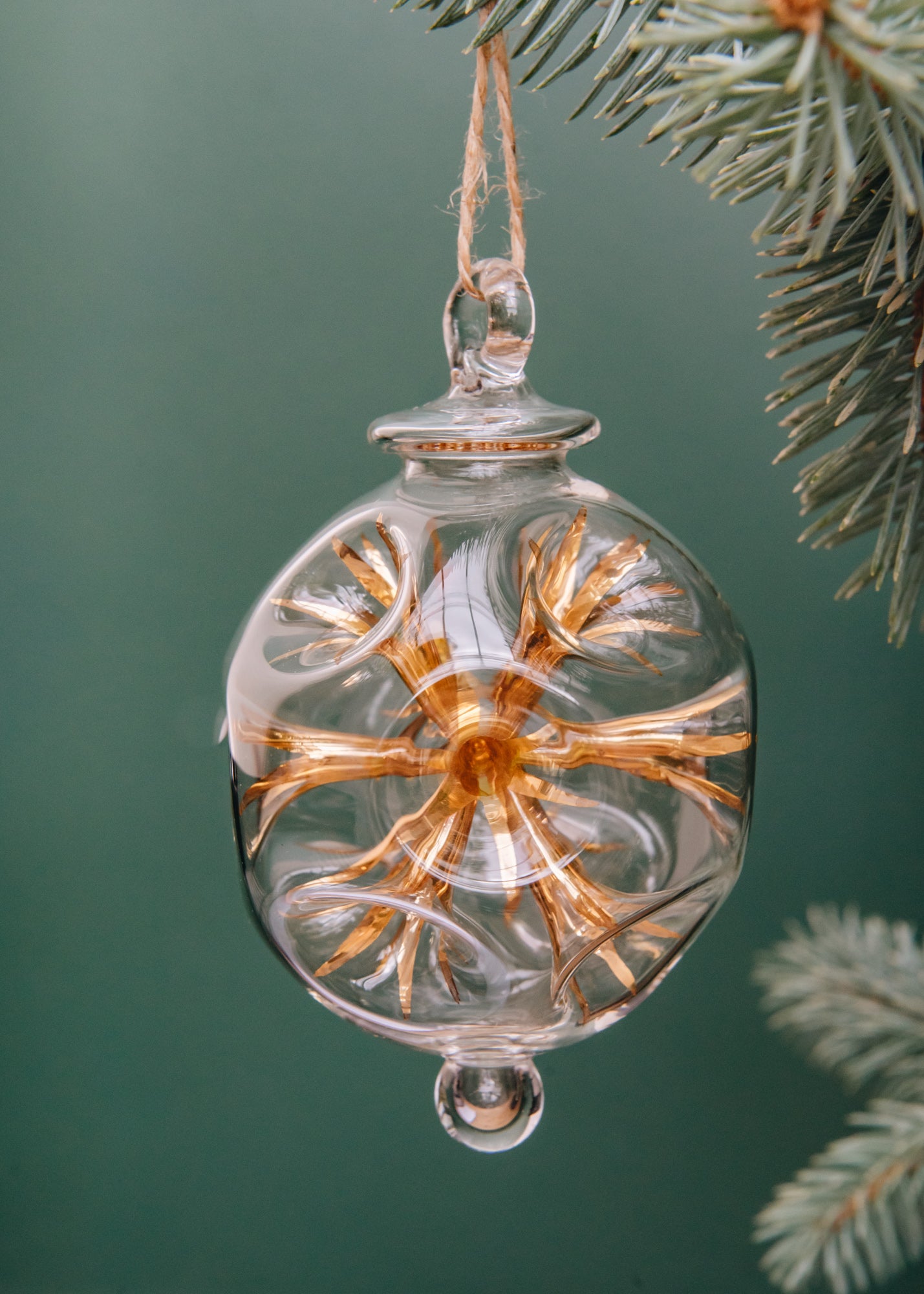 Treasure Tree Fiesta Bauble in Gold