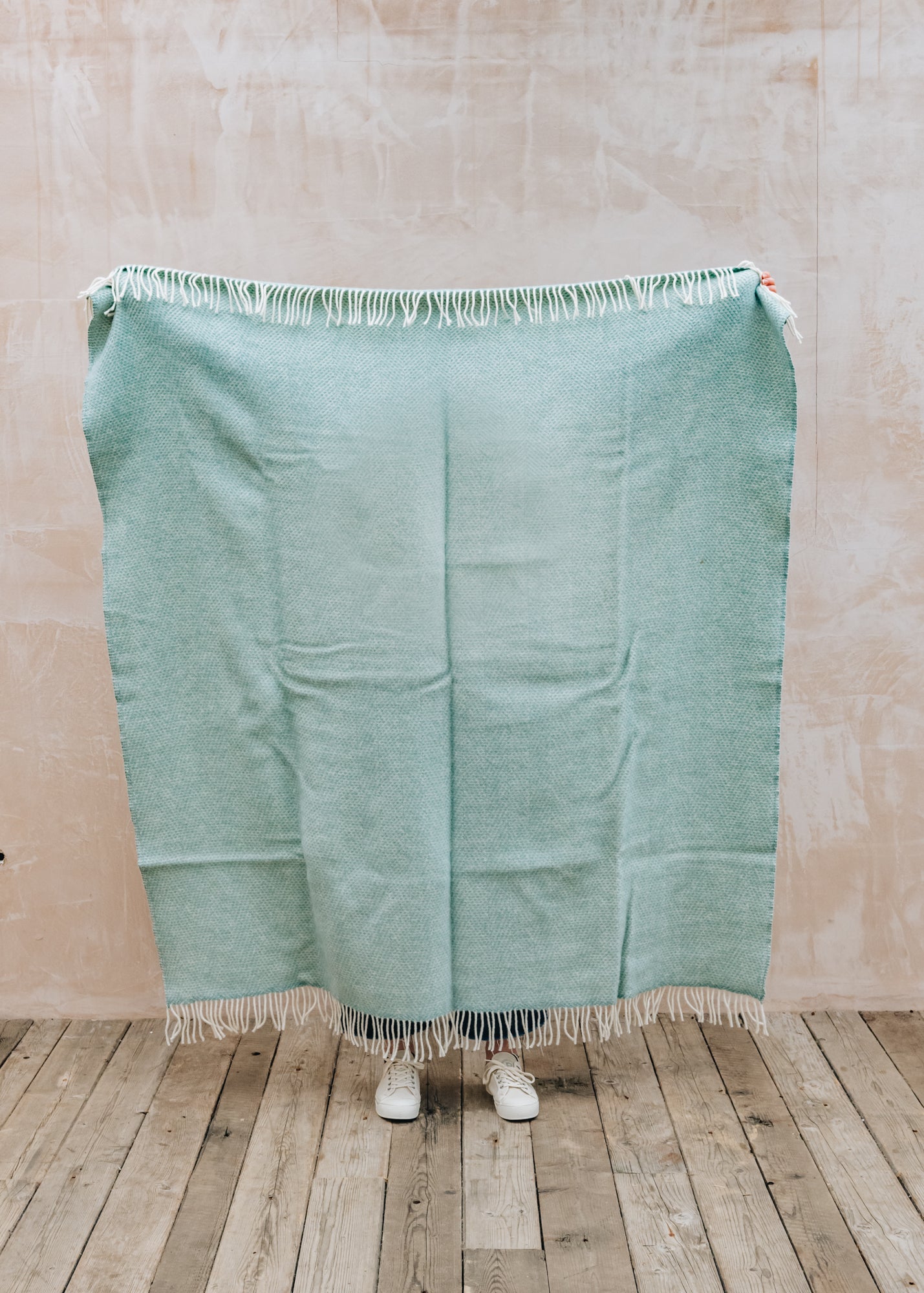 Beehive Ocean Throw