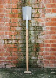 Border Spade with Shaped Handle