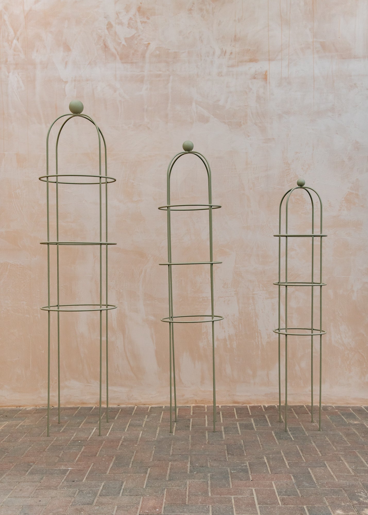 Round Column Obelisks