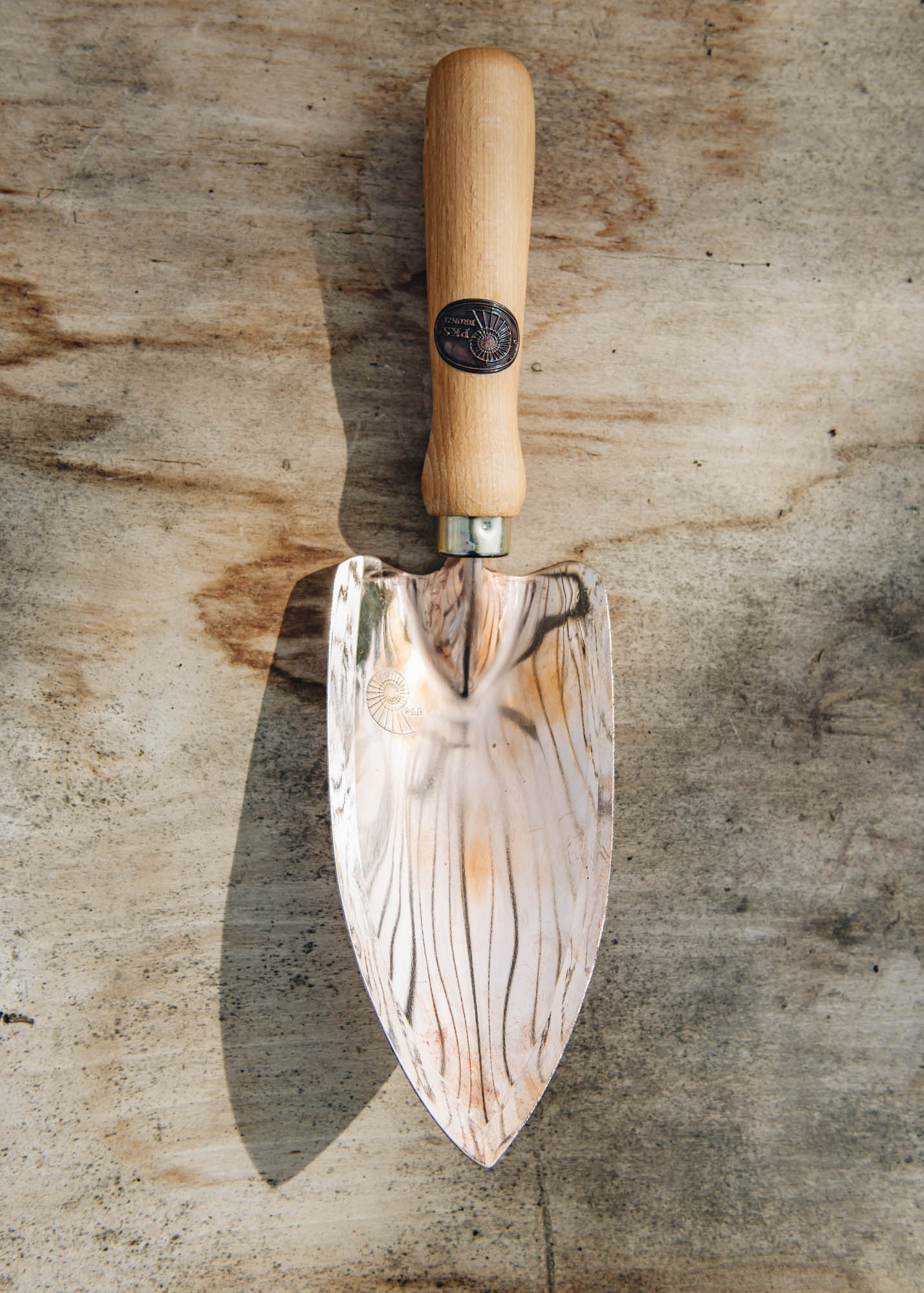 Empathy Castor Copper Trowel