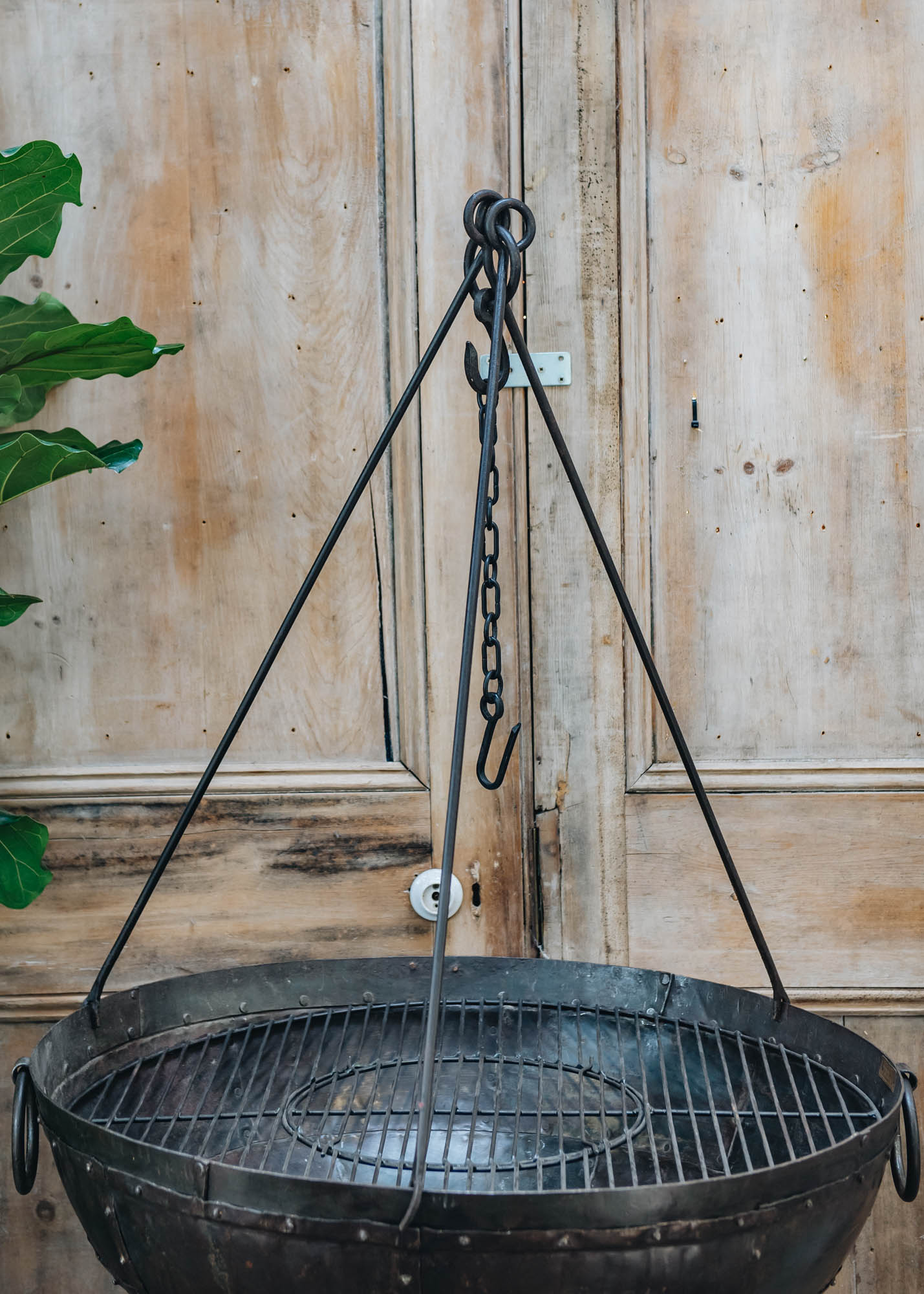 Cookine Chain Buy Cooking Tripods with Chain | Firepits | Burford Garden Co.