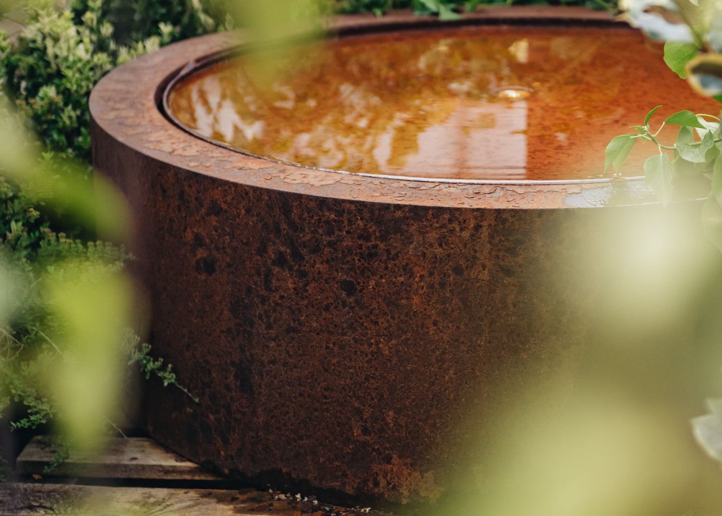 Low Drum Corten Steel Water Feature