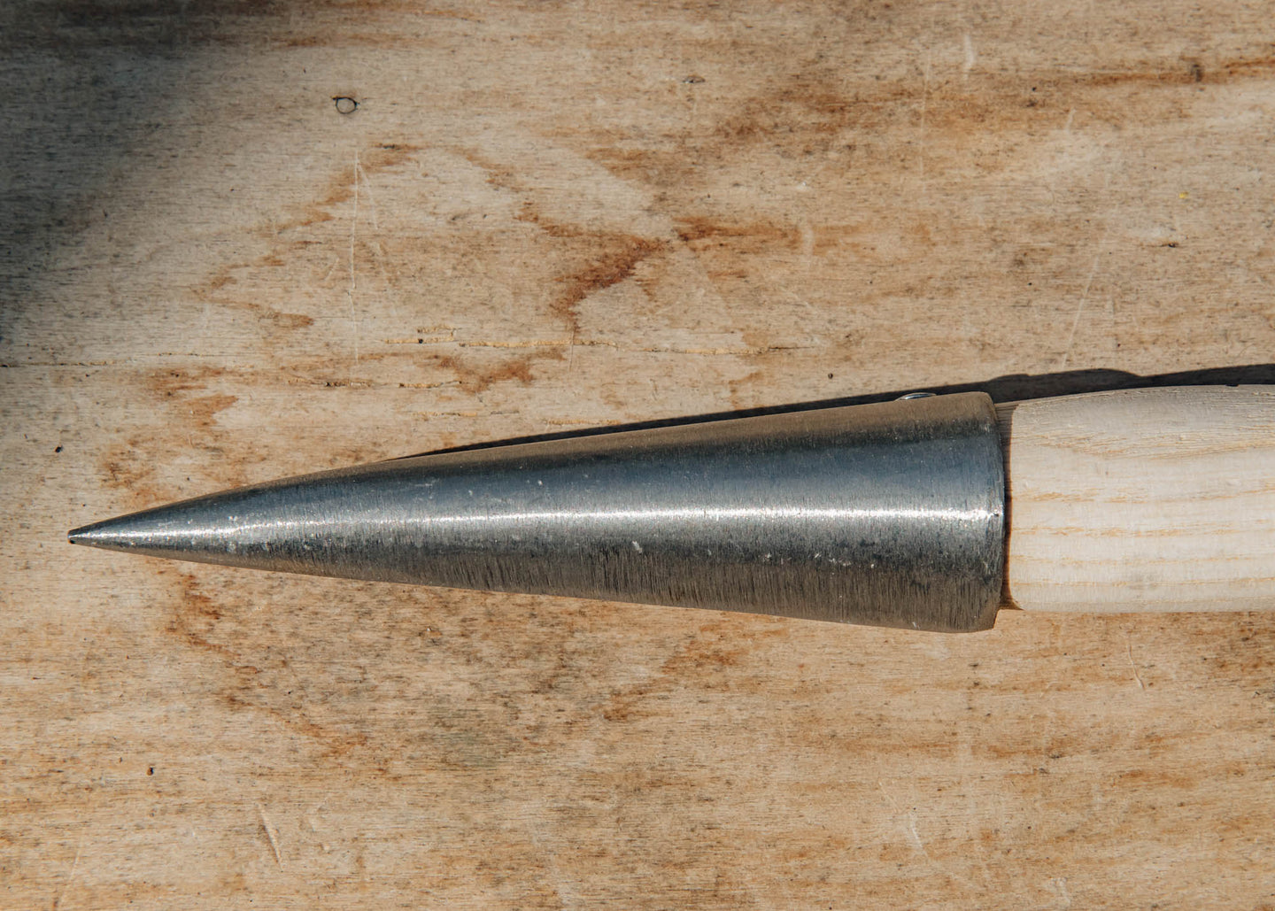 Sneeboer Dibber with Ash Handle Detail
