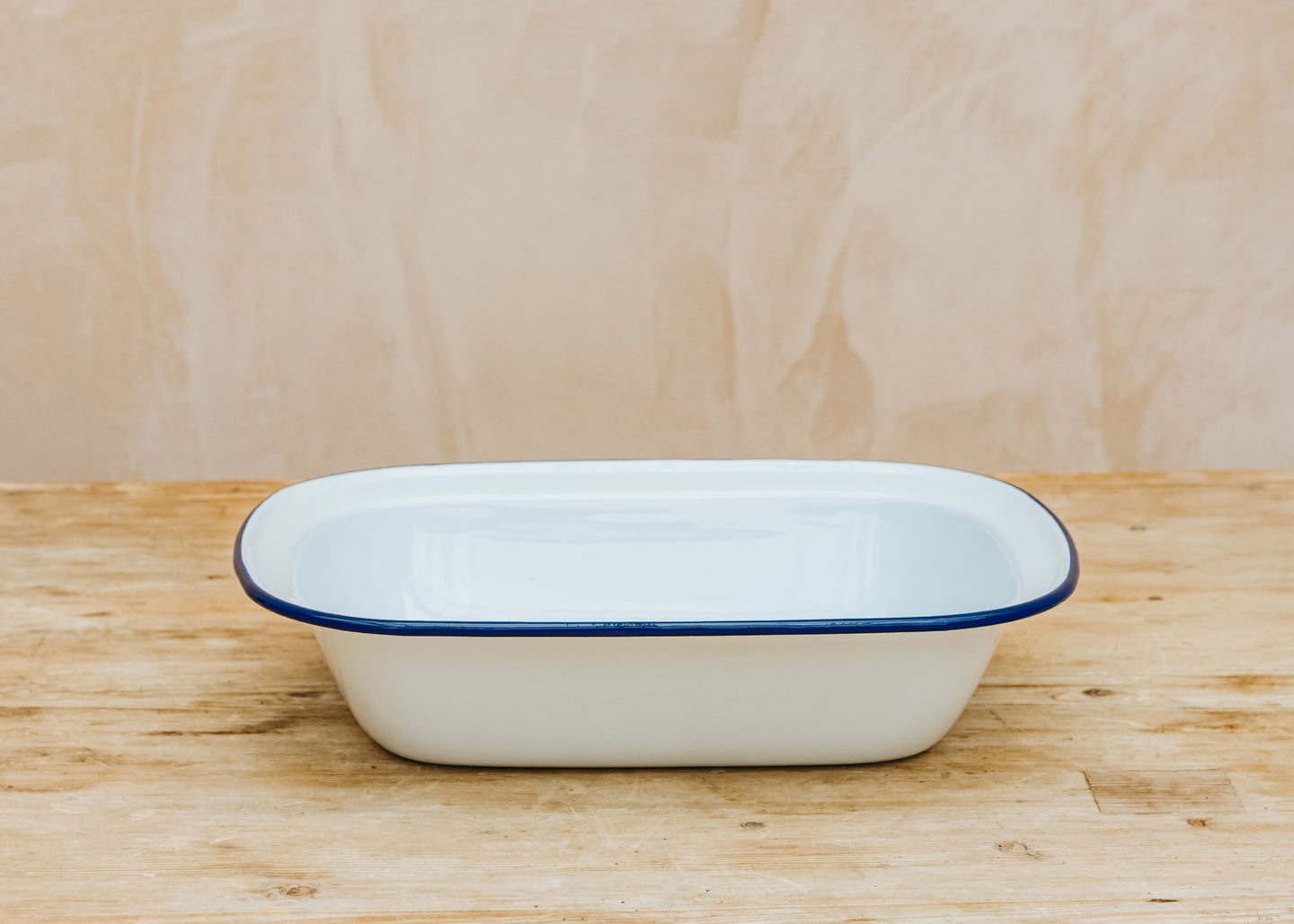 Falcon Enamel Large Pie Dish