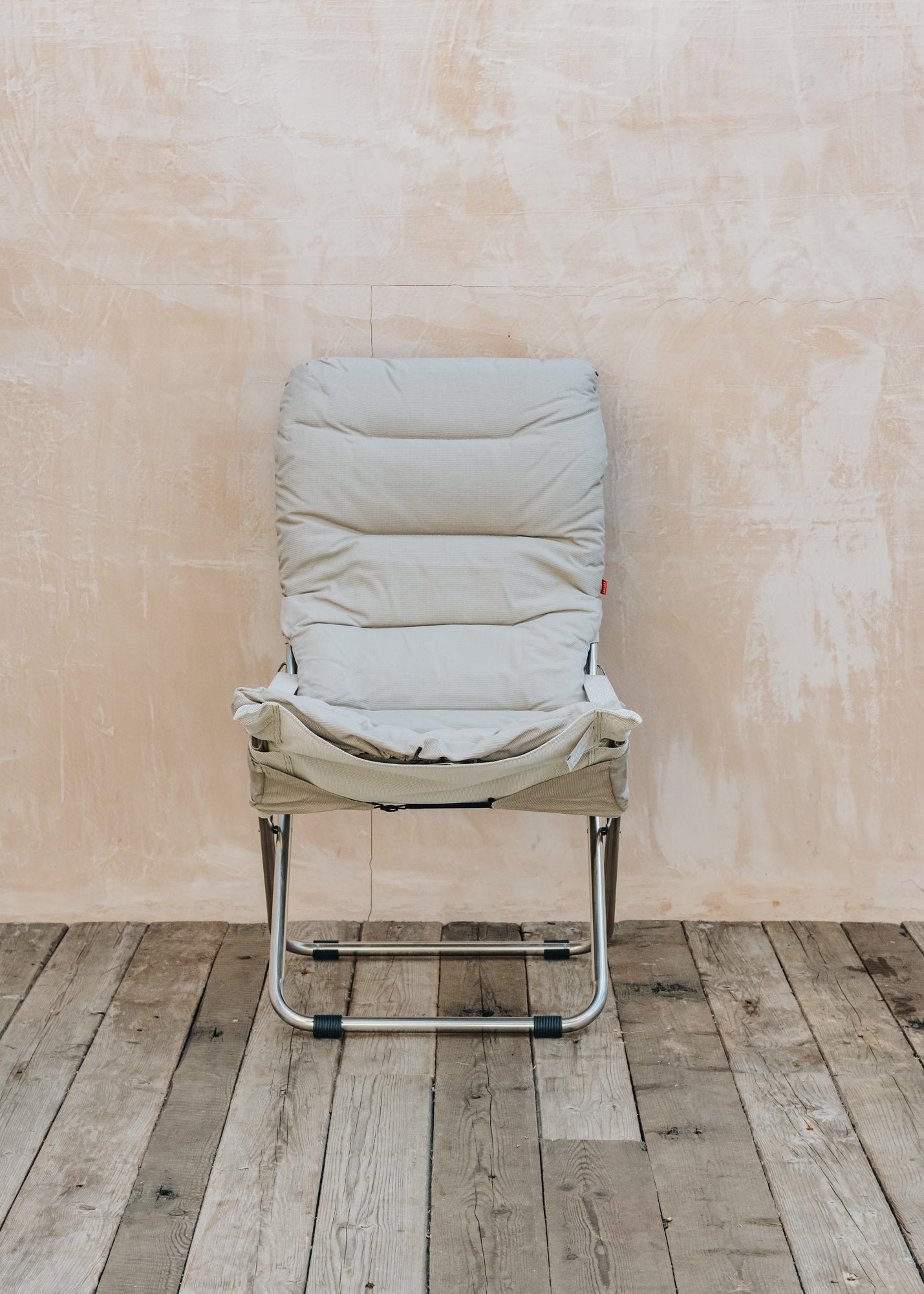 Aluminium Fiesta Armchair in White and Beige