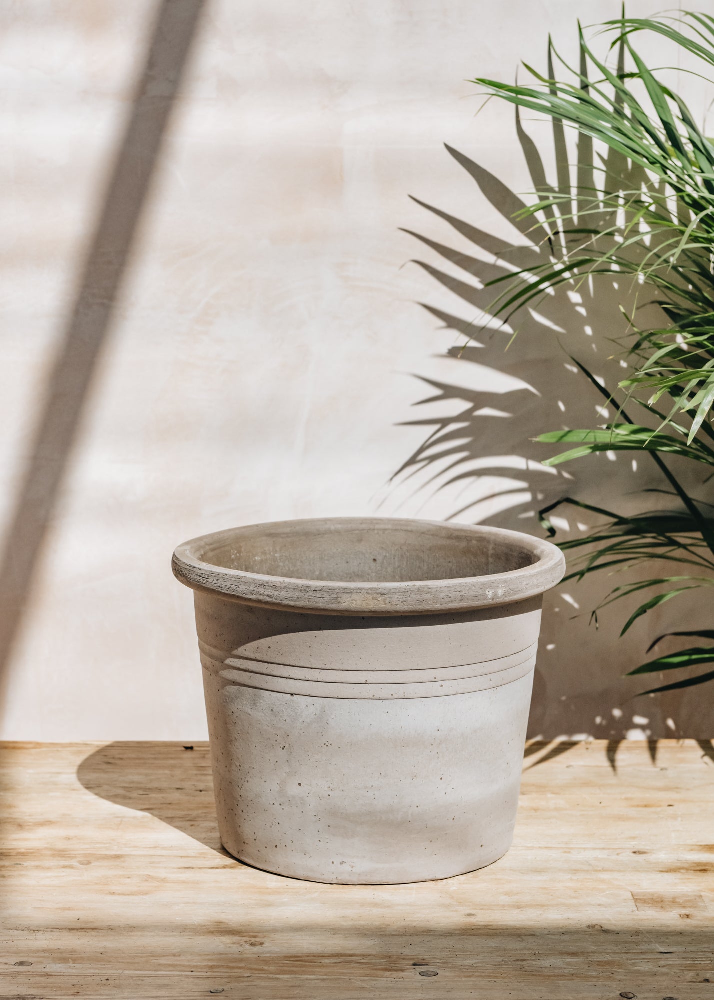 Galestro Grey Pot