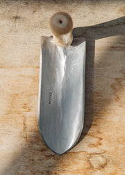 Helmantel Trowel