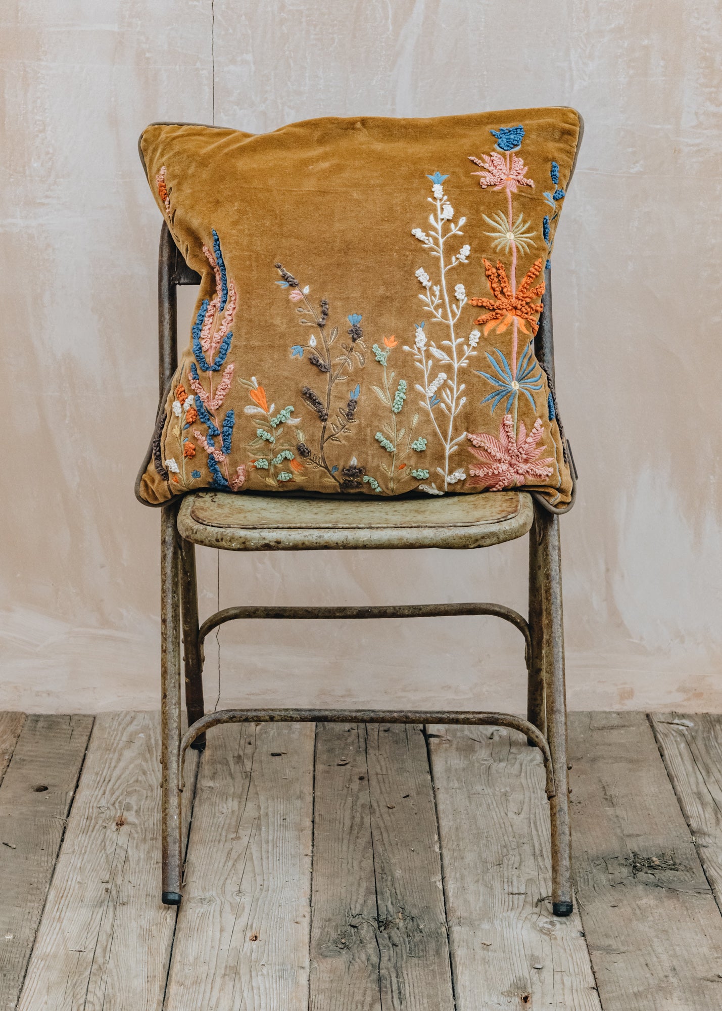 Quote Copenhagen Olive Grove Kanika Cushion
