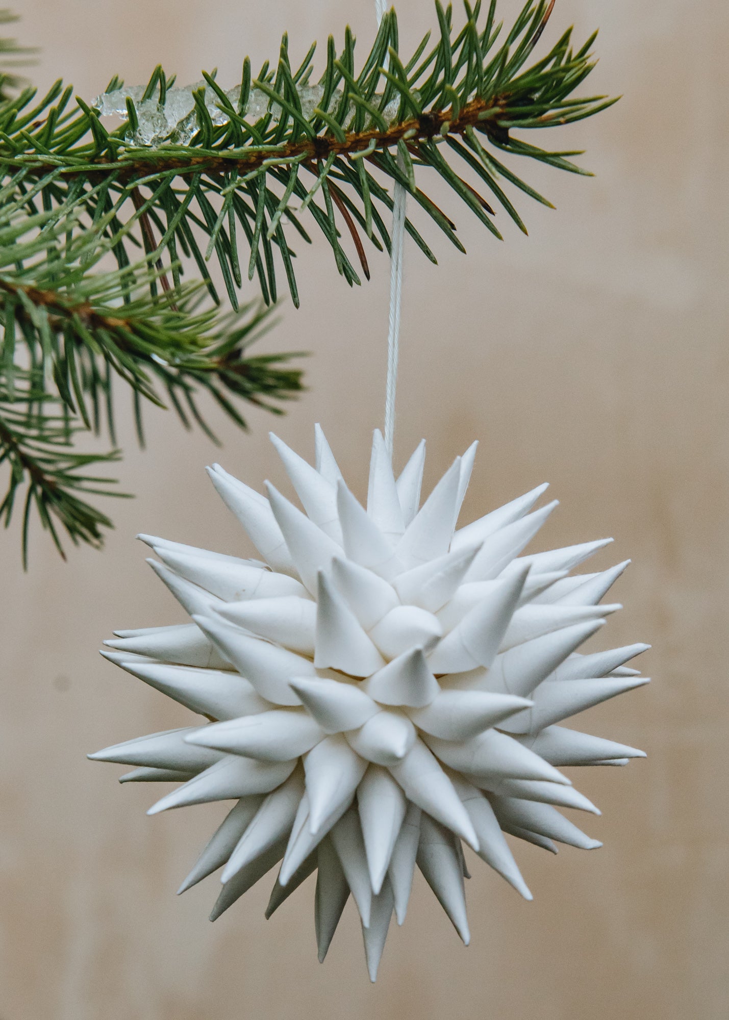 Kotte White Christmas Pendant