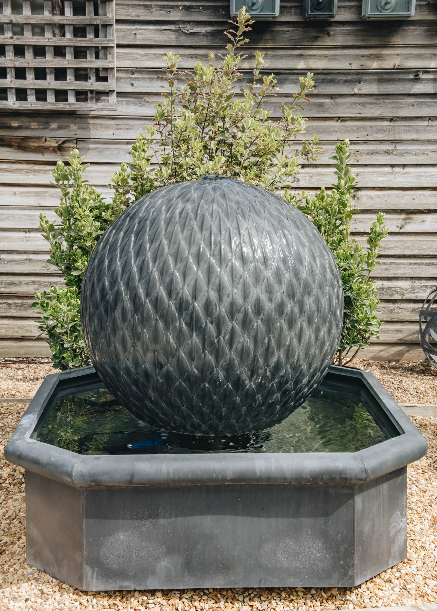 Leaf Ball Zinc Water Features with Octagonal Base