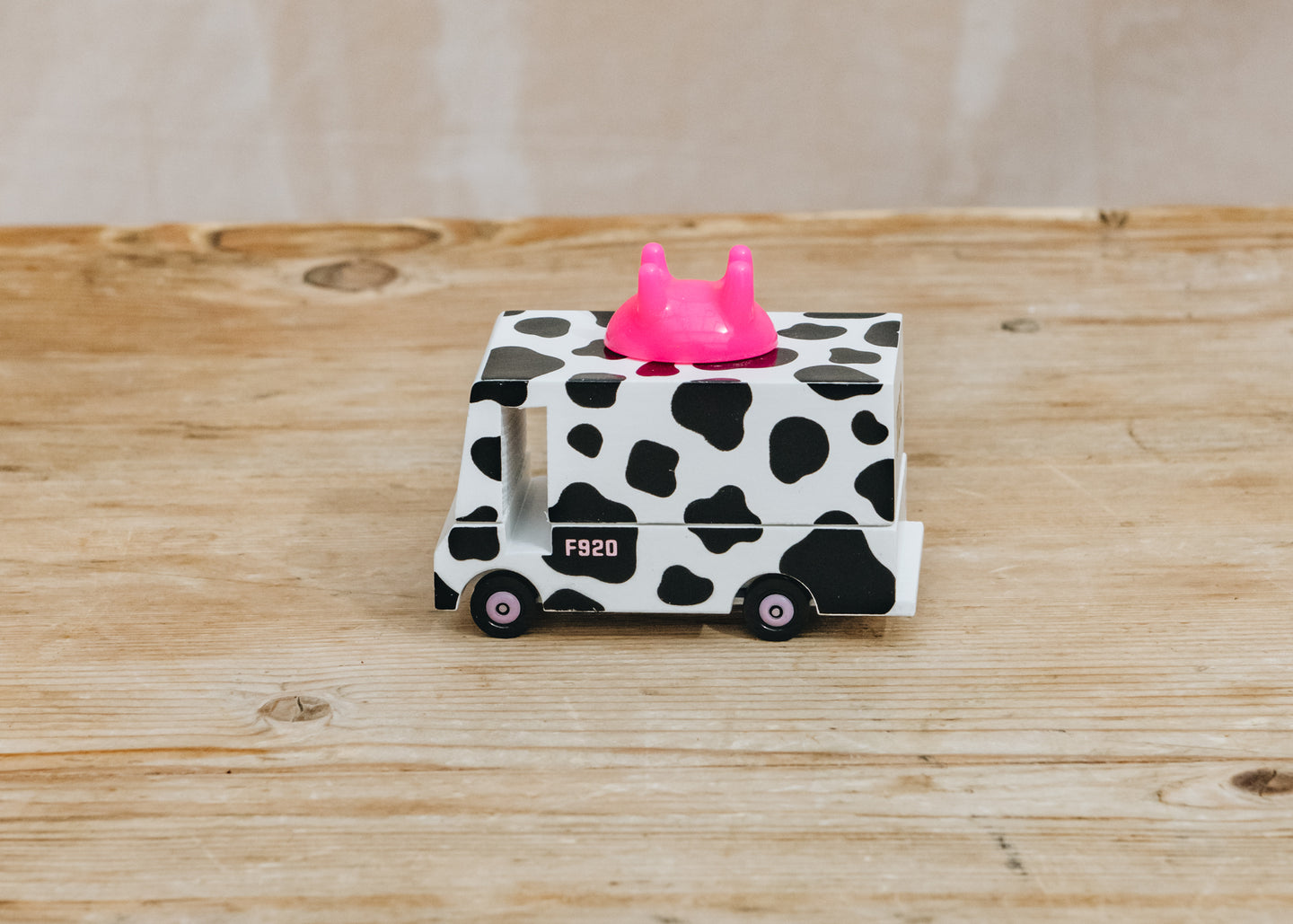 CandyLab Milk Van