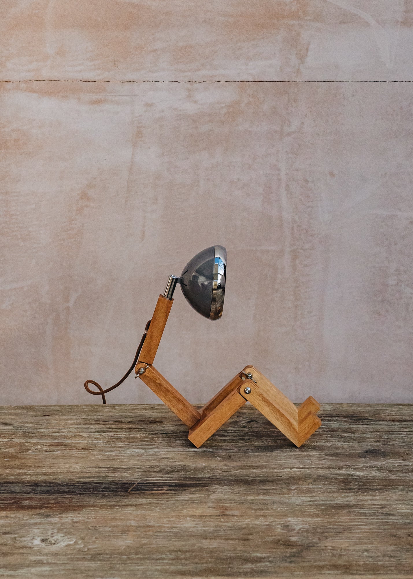Mr wattson outlet lamp mini
