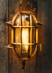 Outdoor Oshi Iron Bulkhead Light