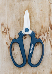 Niwaki Sakagen Flower Scissors in Blue