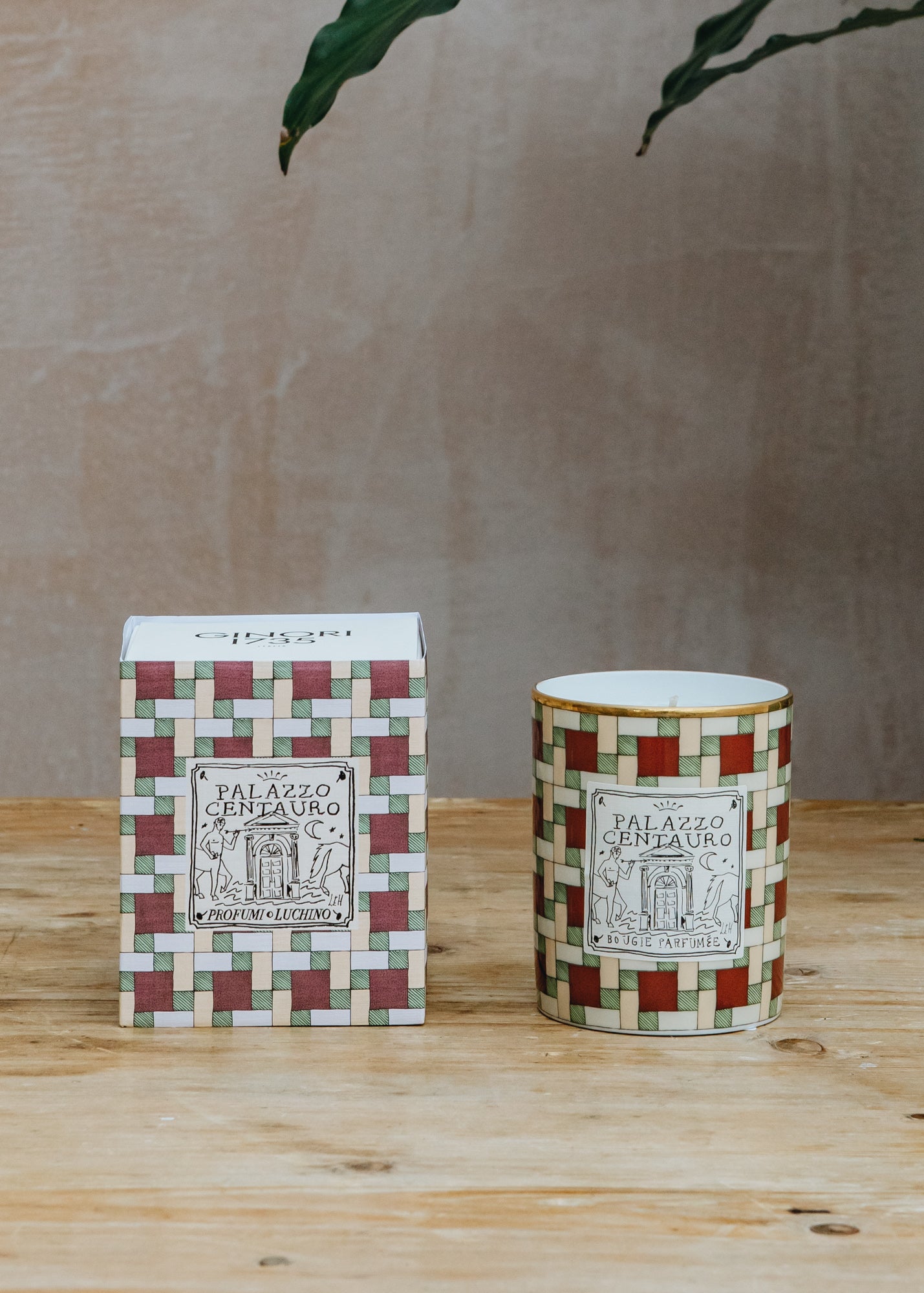 Candle in Palazzo Centauro (320g)