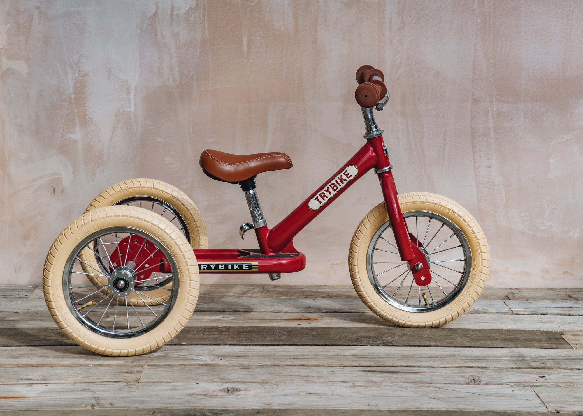 Trybike red 2025