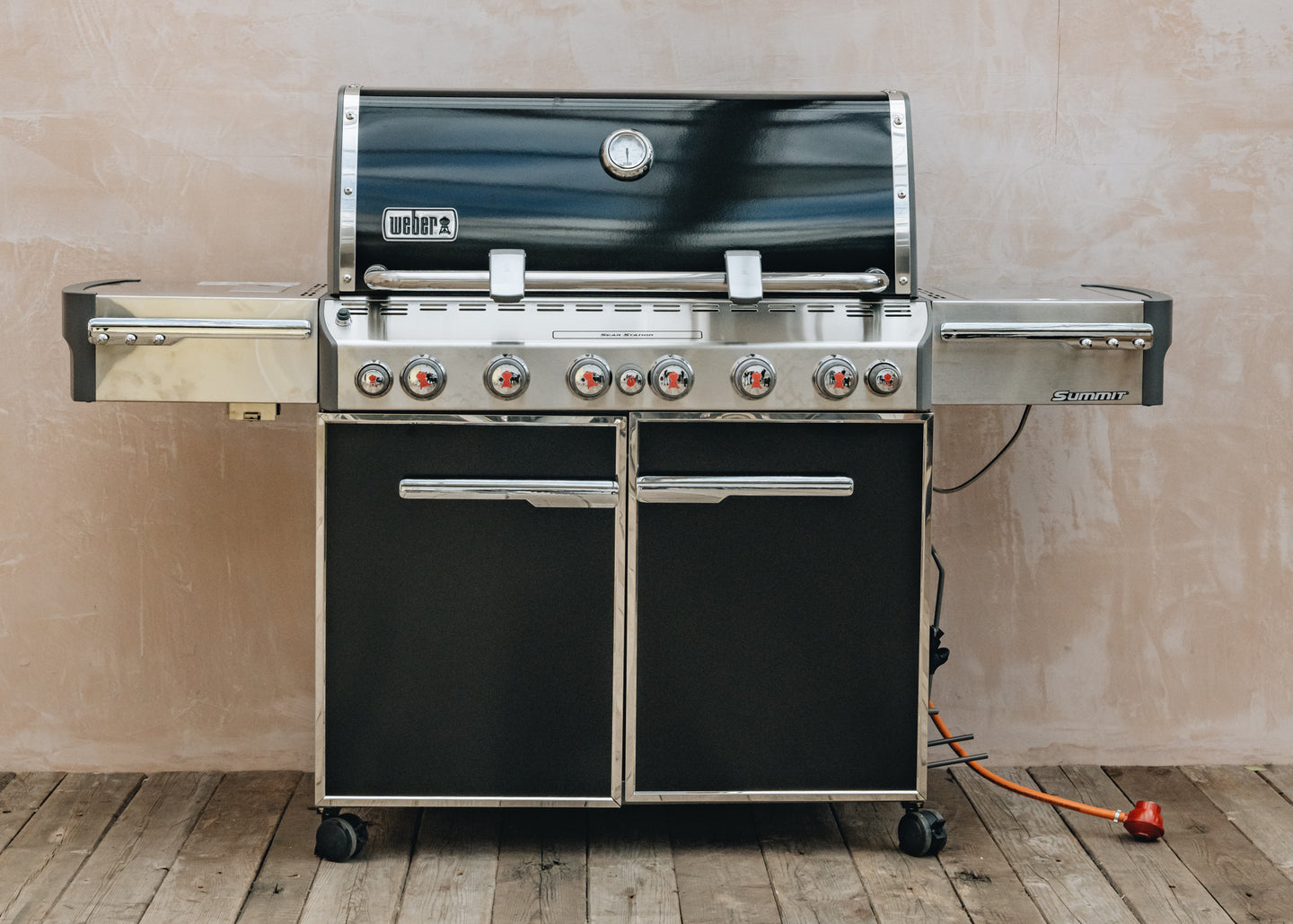 Weber Summit E670 BBQ