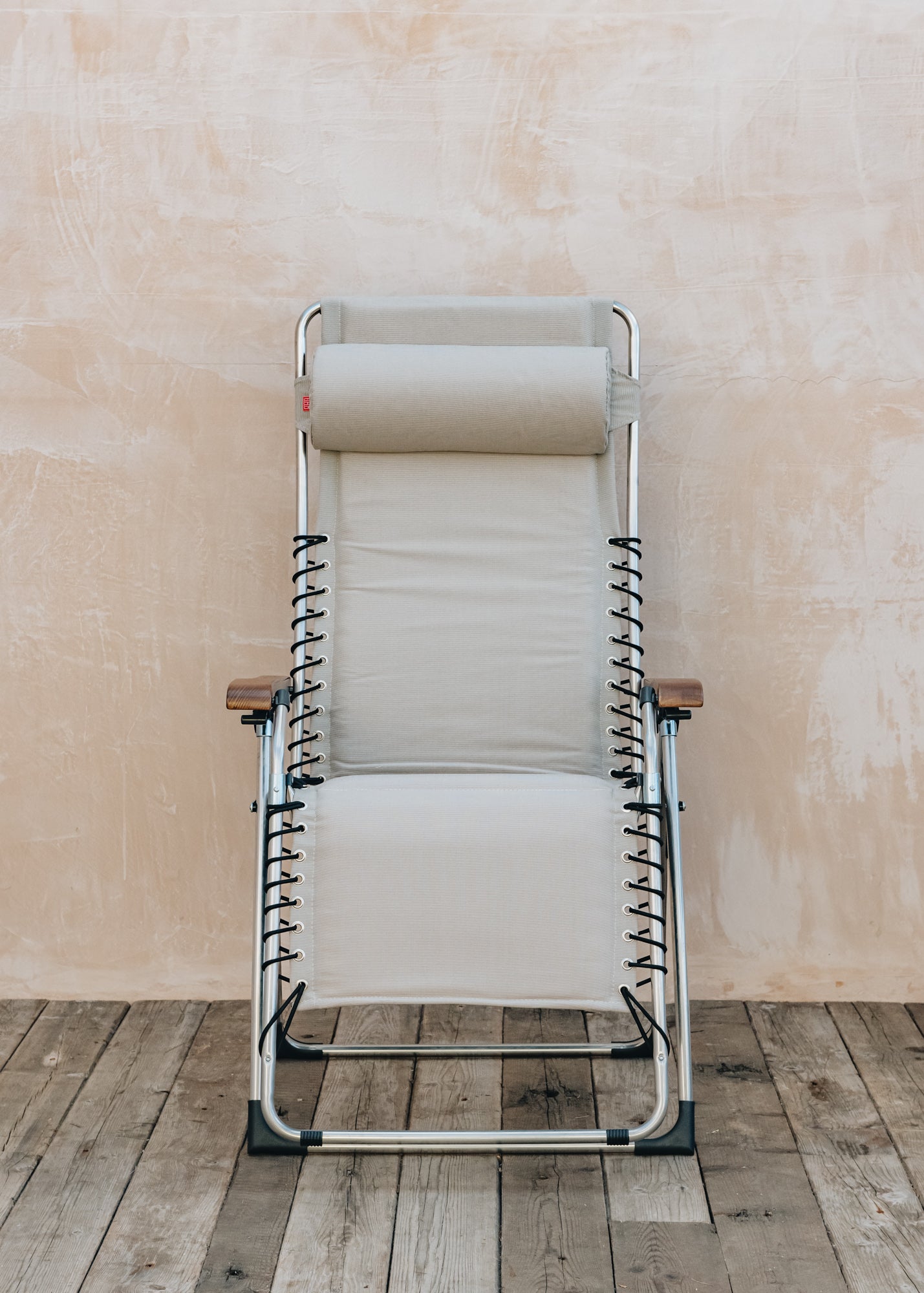 Fiam Spa Fiam Spa XXL Aluminium Movida Armchair in White and Beige