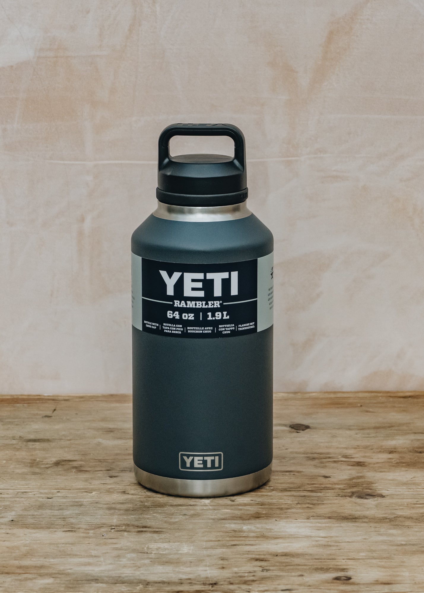 https://www.burford.co.uk/cdn/shop/products/Yeti_Rambler_64oz_Bottle_with_Cap_DSC_5589.jpg?v=1680941677&width=1440