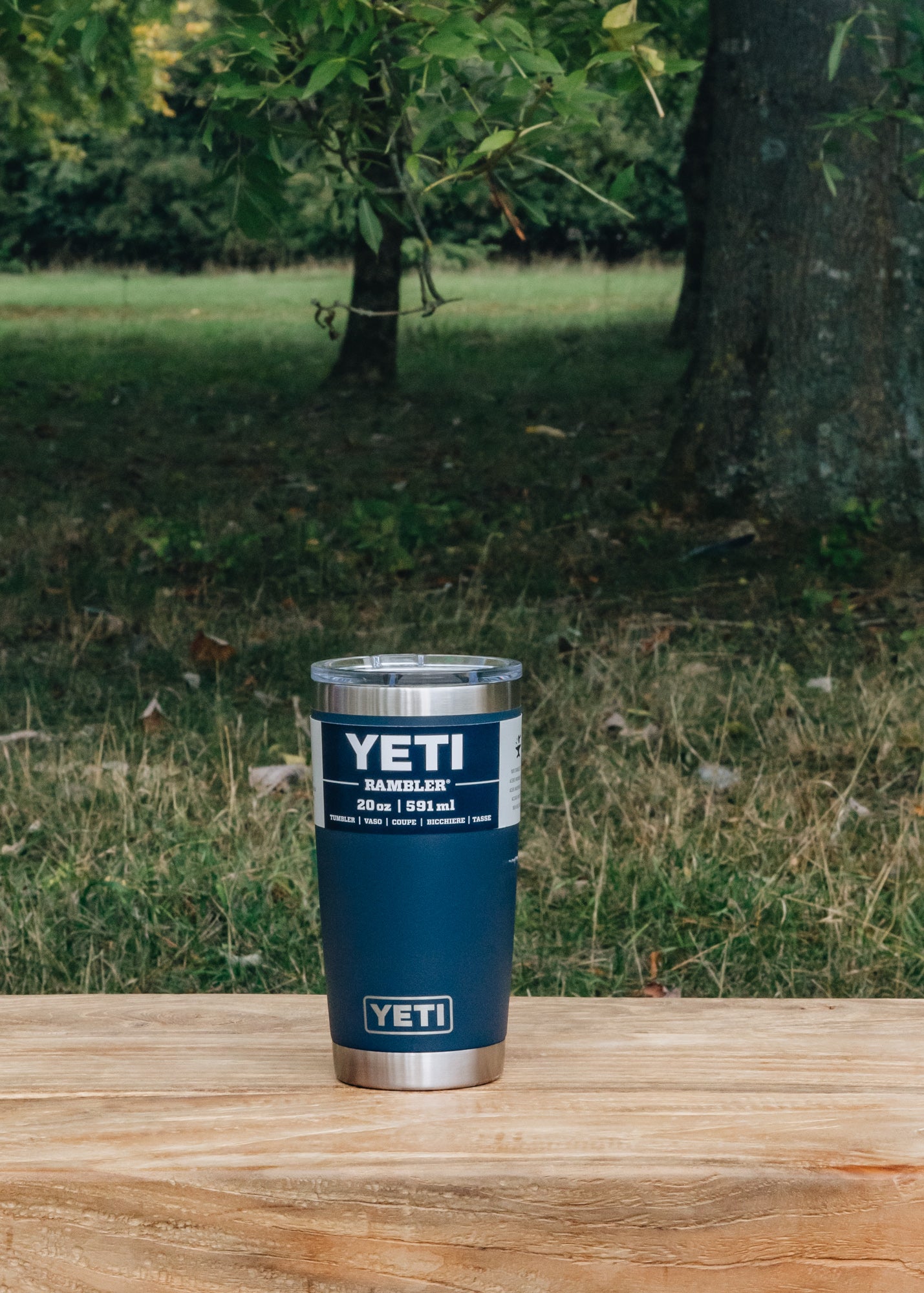 YETI Rambler Tumbler 20oz in Navy